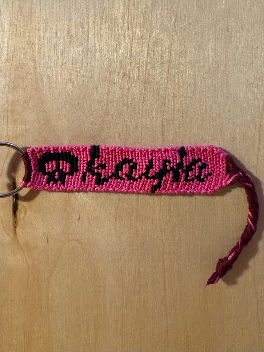 Personalized Keychain with Icon and Script - Picture 3 of 7